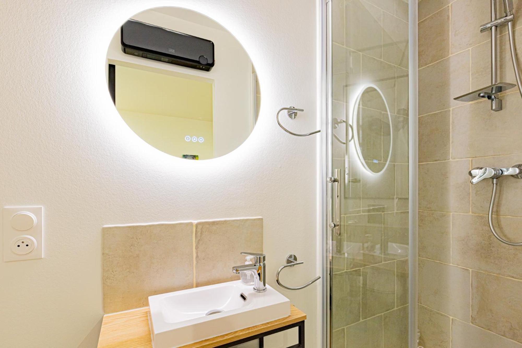 Apartment Owl Right - C La Chouette Dijon